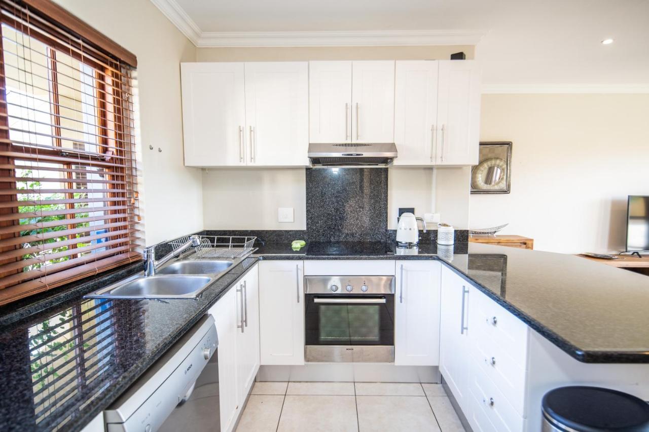 Appartement Six Whale Rock Gardens With Back Up Power For Load Shedding à Plettenberg Bay Extérieur photo