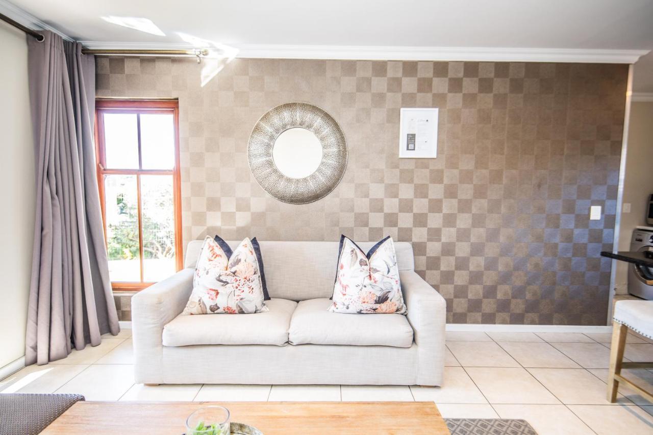 Appartement Six Whale Rock Gardens With Back Up Power For Load Shedding à Plettenberg Bay Extérieur photo