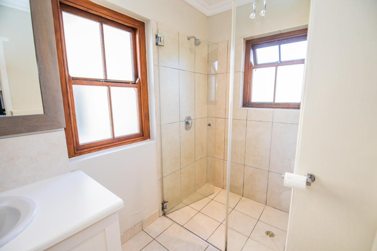Appartement Six Whale Rock Gardens With Back Up Power For Load Shedding à Plettenberg Bay Extérieur photo