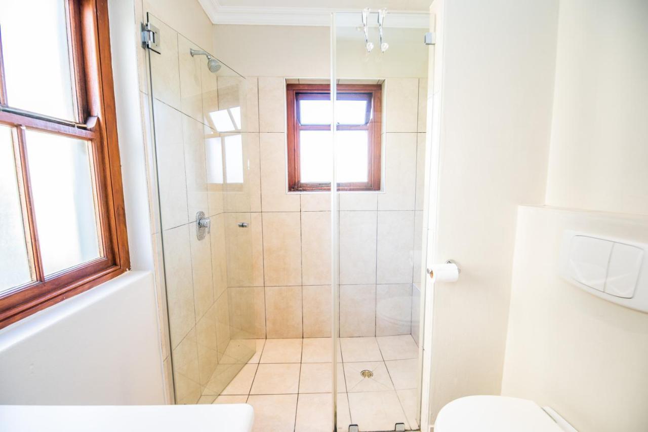 Appartement Six Whale Rock Gardens With Back Up Power For Load Shedding à Plettenberg Bay Extérieur photo