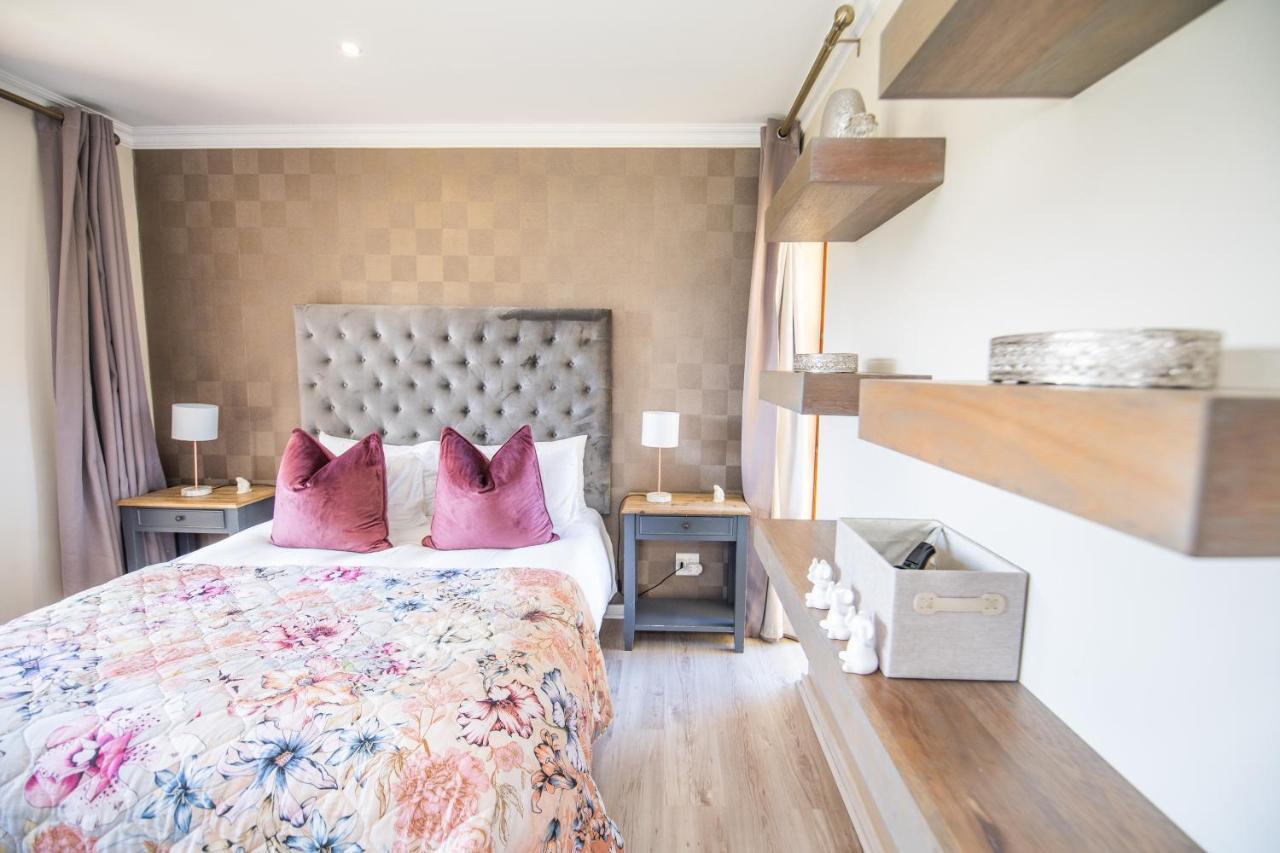 Appartement Six Whale Rock Gardens With Back Up Power For Load Shedding à Plettenberg Bay Extérieur photo
