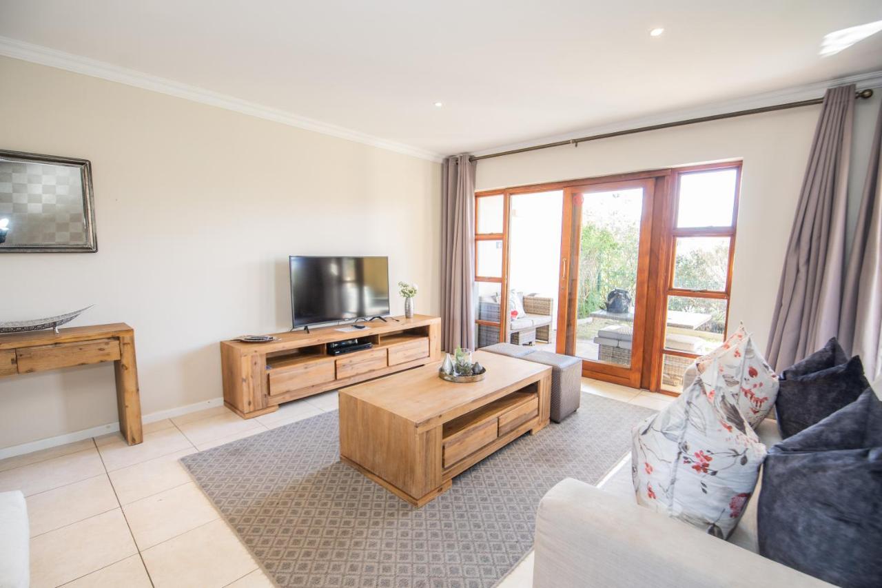 Appartement Six Whale Rock Gardens With Back Up Power For Load Shedding à Plettenberg Bay Extérieur photo