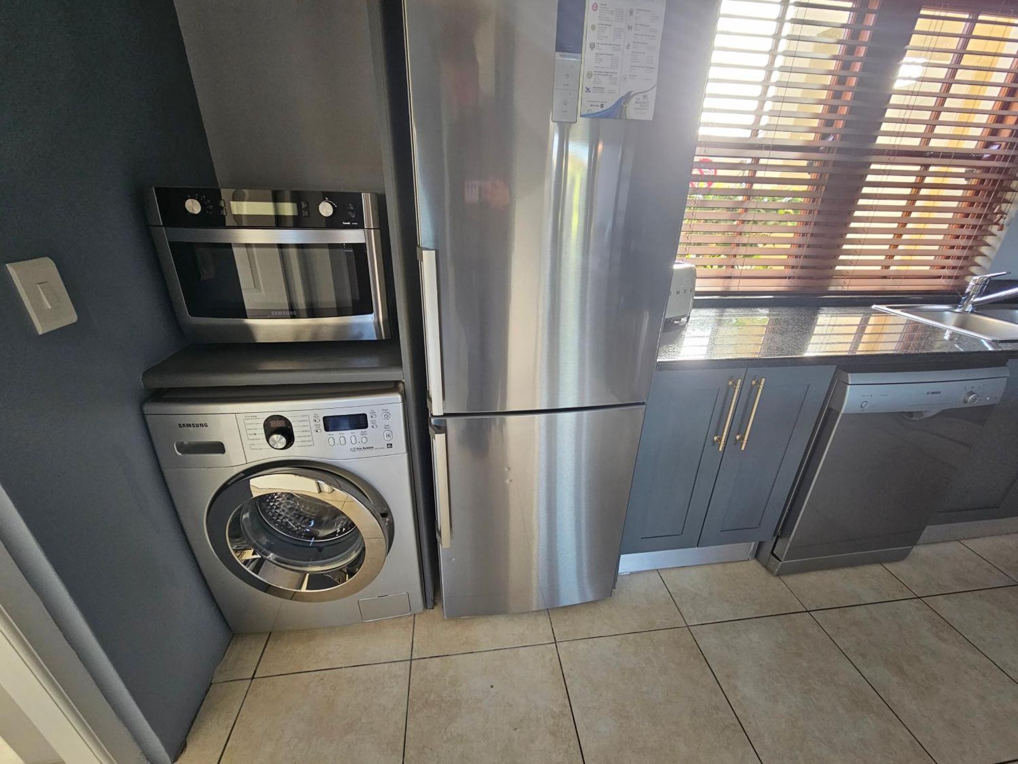 Appartement Six Whale Rock Gardens With Back Up Power For Load Shedding à Plettenberg Bay Extérieur photo
