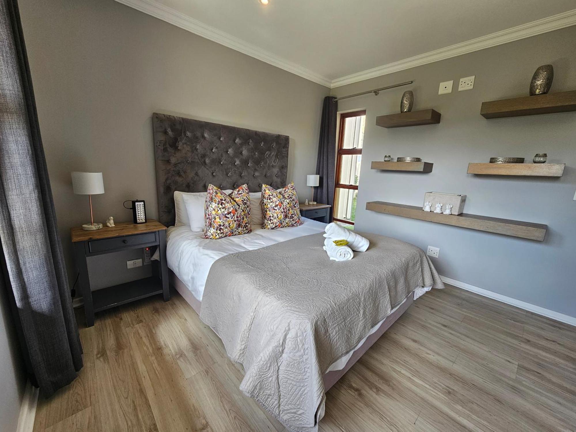 Appartement Six Whale Rock Gardens With Back Up Power For Load Shedding à Plettenberg Bay Extérieur photo